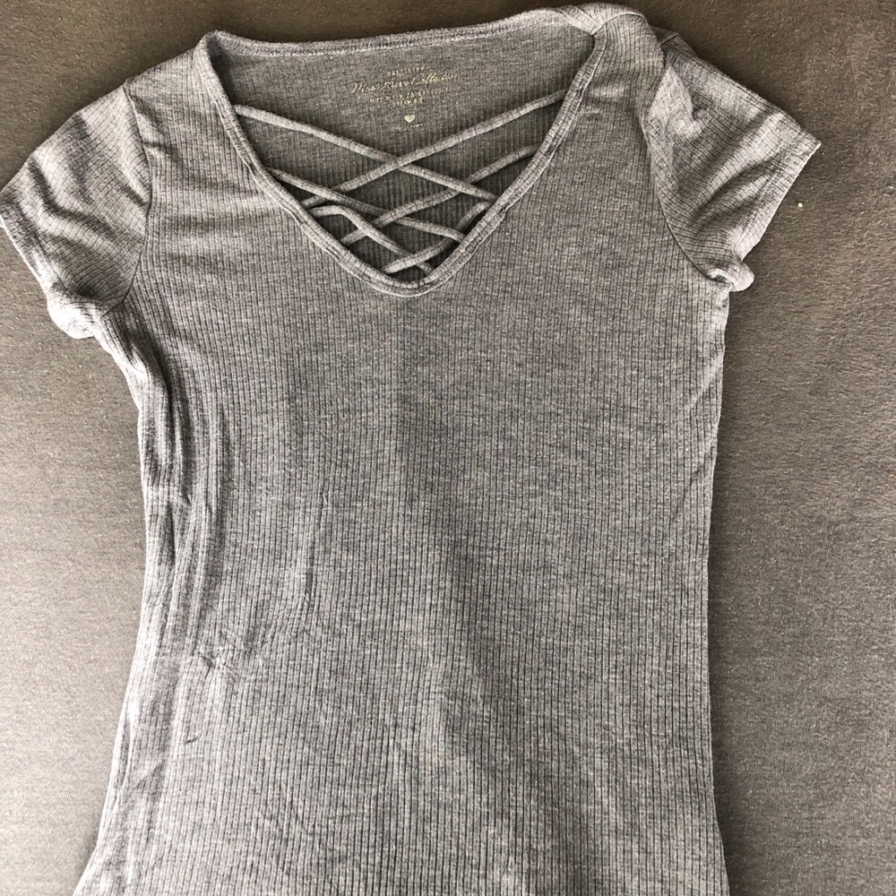hollister cross neck tee